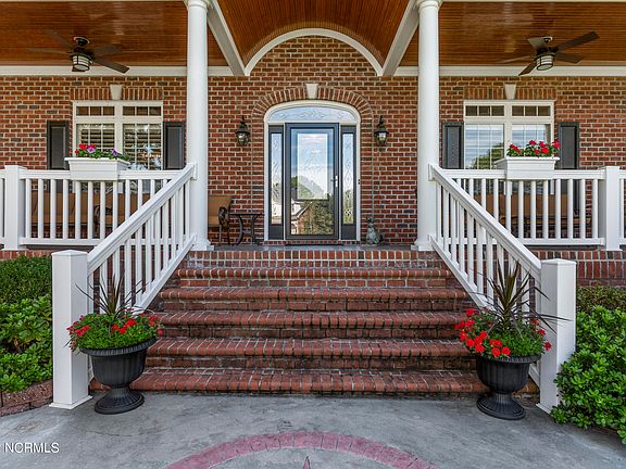 5th image of 2769 Harbormaster Drive SE