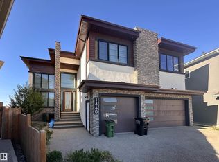 1448 25th St NW, Edmonton, AB T6T 2K7