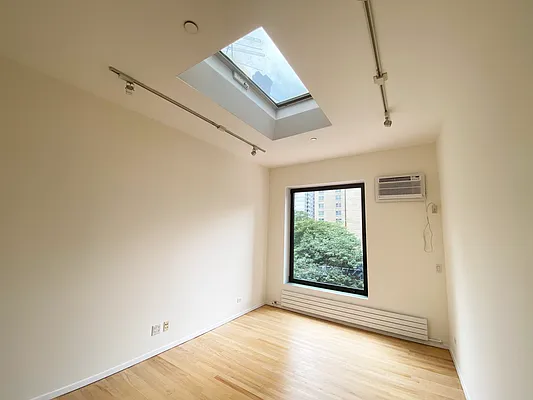 Rented by Compass | media 2