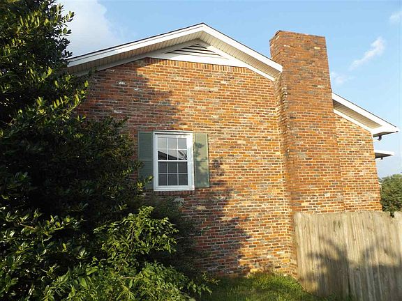 4th image of 110 Cranbrook Dr