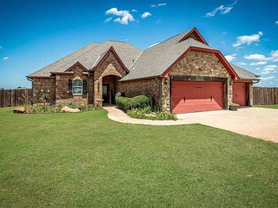 306 Harlee Dr, Elgin, OK, 73538