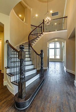 2 Story Foyer