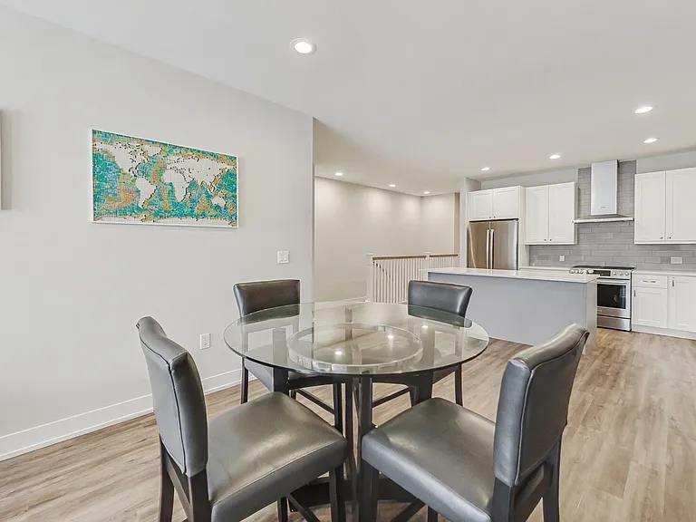 2745 N Ashland Ave #1 — Photo 3