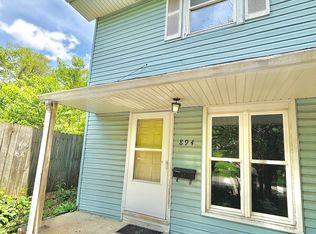 894-896 Prospect Ave #1, Kankakee, IL 60901