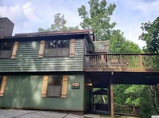 1216 Oak Pl, Gatlinburg, TN 37738