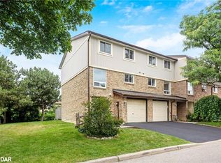 341 Wilson Dr #34, Milton, ON L9T3Y9