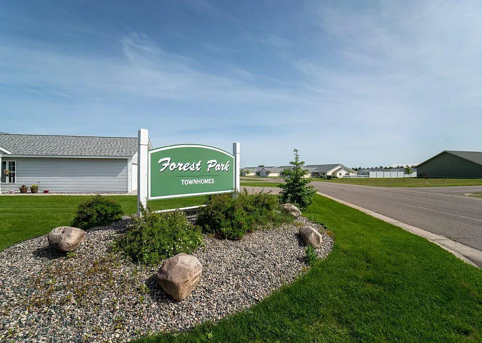 FOREST PARK TOWNHOMES