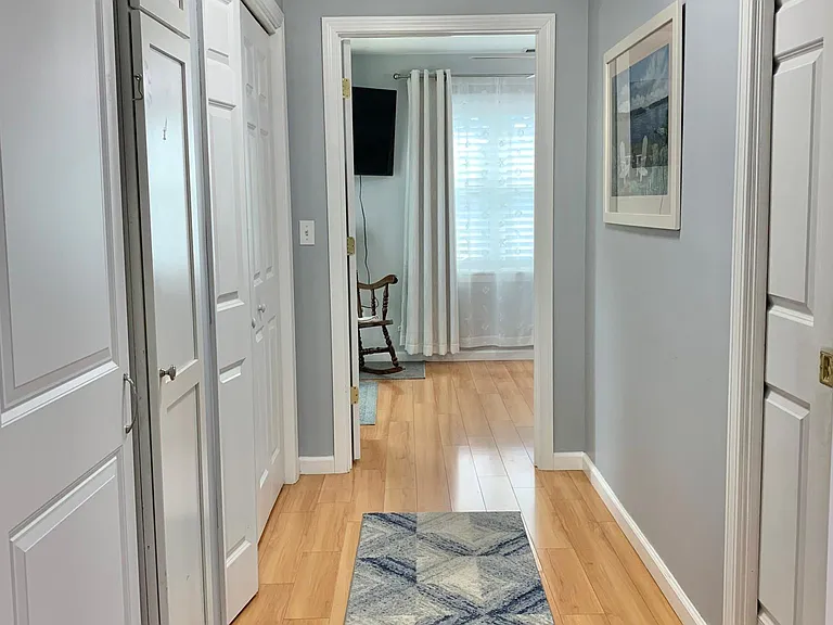 54 Hartford Ave — Photo 11