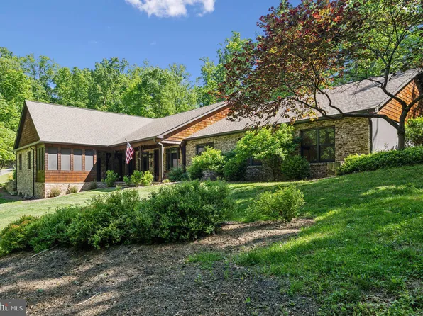 2277 Indian Hollow Rd, Winchester, VA 22603