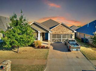 9421 NW 91st St, Yukon, OK 73099