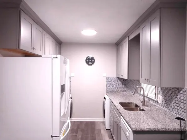 254B Hurdle Dr, Chesapeake, VA