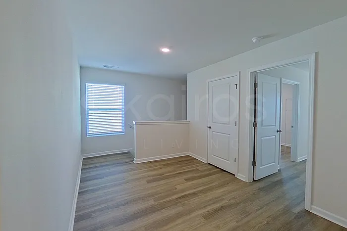 118 Overstreet Way — Photo 8