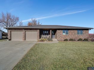 2720 Elk St, Beatrice, NE 68310