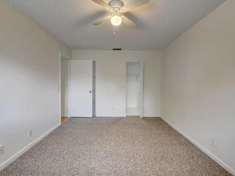 8644 Eagle Run Dr #18 — Photo 28