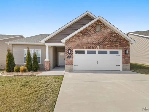 617 Dogwood Ln, Farmington, MO 63640