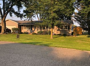 125 Mapleleaf Dr, Catlin, IL 61817