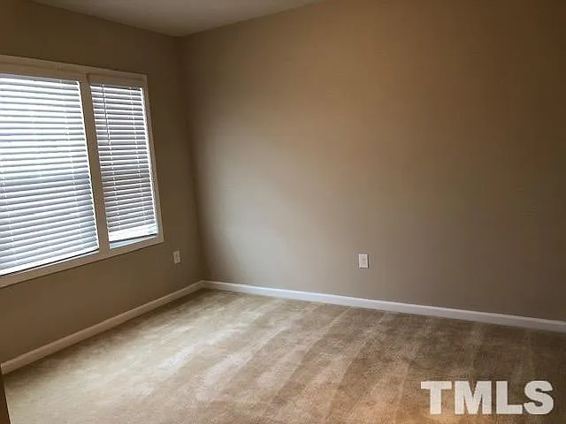 1645 Upper Park Rd — Photo 9