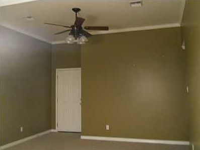 4th image of 213 Royalton Pkwy