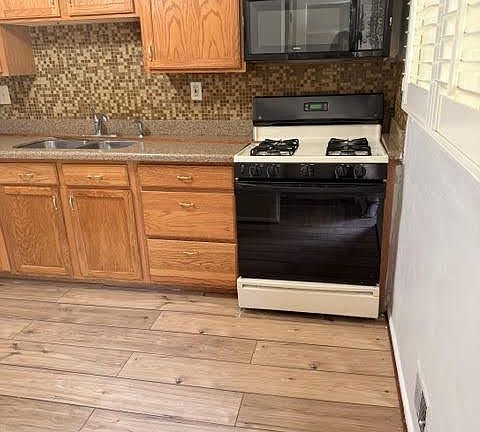 3rd image of 4047 Alabama Ave SE