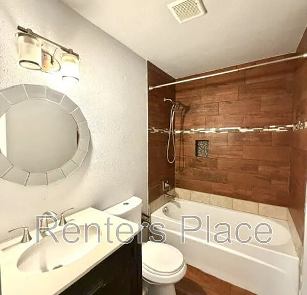2326 N Atlanta Pl — Photo 9