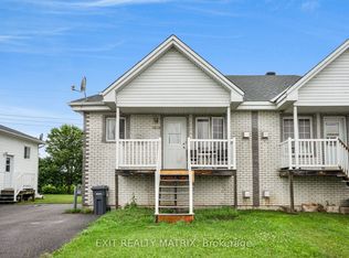 1013 Jacynthe St, Hawkesbury, ON K6A 3V9
