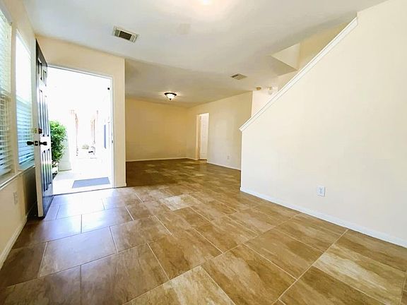 5th image of 20626 Sycamore Crest Ln
