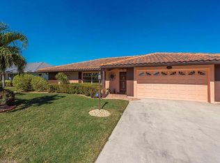 401 Lagoon Ave, Naples, FL 34108