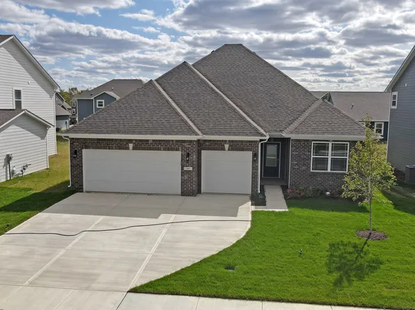 345 Carrick Glen Blvd, Pendleton, IN 46064
