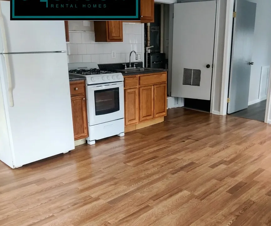 514 W Queen Ln