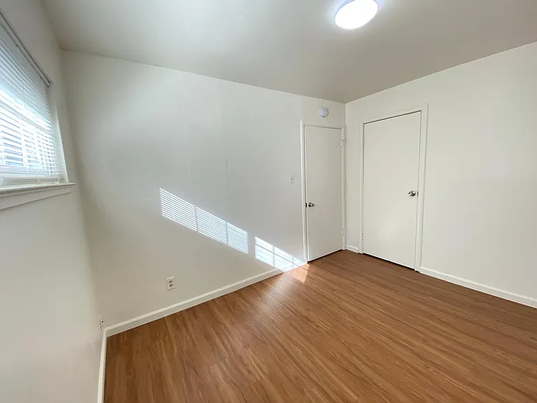 341 Higdon Ave — Photo 12