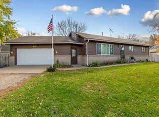 610 Spruce Ave NW, Montgomery, MN 56069