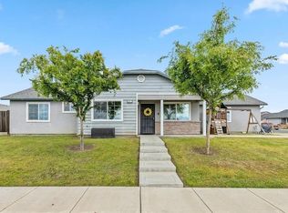 1530 Arnold Ct, Corcoran, CA 93212