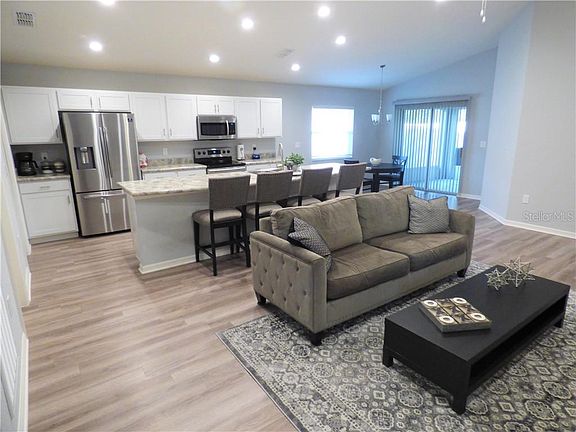 3rd image of 8047 Diamond Creek Ln