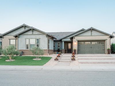 597 Crescent Ln, Madera, CA, 93636