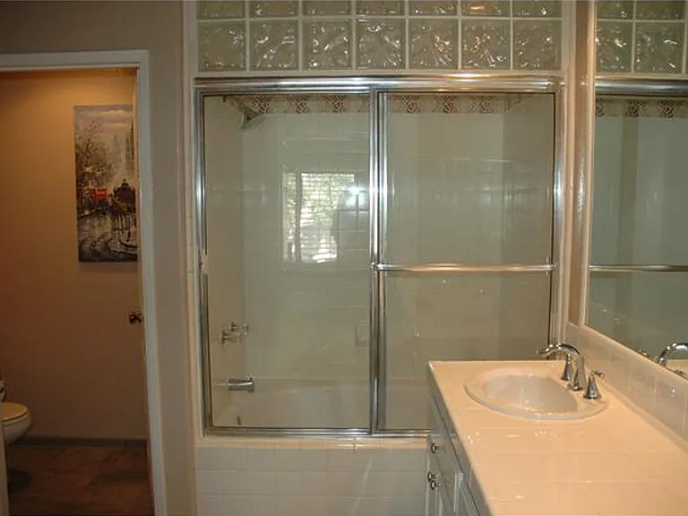 7205 Calabria Ct #7 — Photo 9