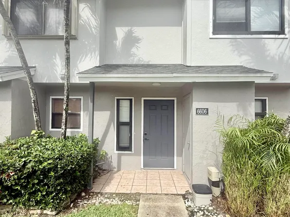6606 Dockside Cir, Greenacres, FL 33463
