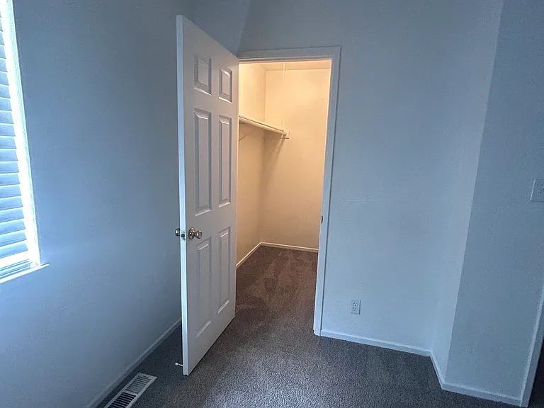 10811 Coloma Rd #3 — Photo 11