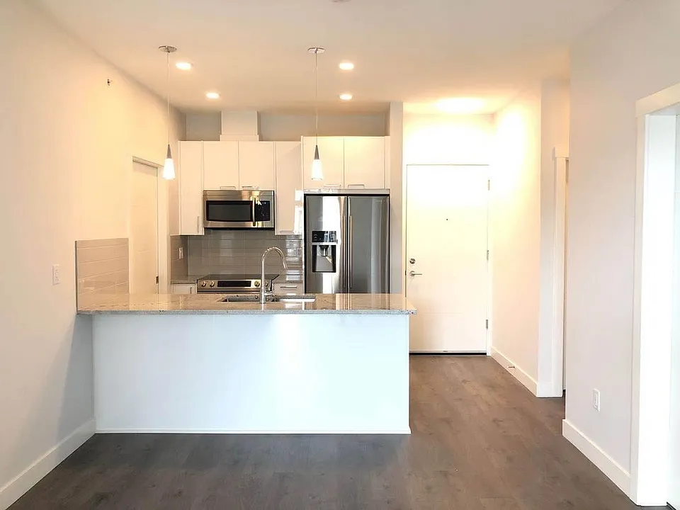 20686 Eastleigh Cres #5XX