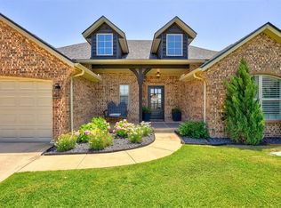 7610 McKenzie Cir, Edmond, OK 73025