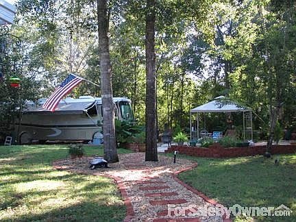 Backyard
						:
						RV pad with full hookups.