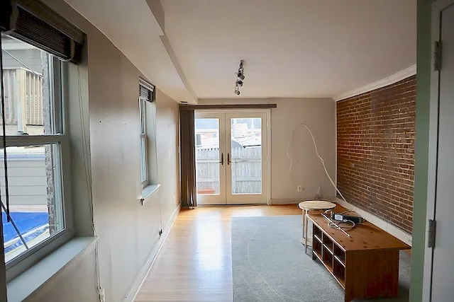 3 bed, 1400 sqft, $2,550 — Photo 3