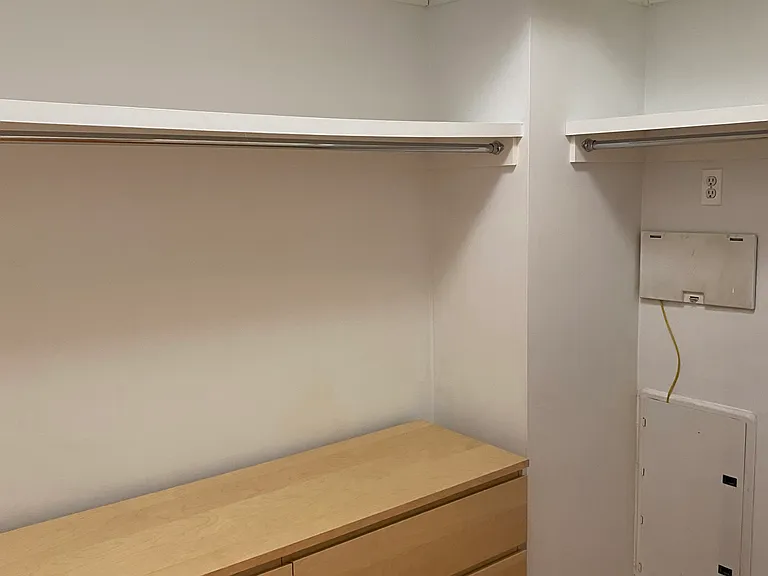140 W 22nd St #5B — Photo 9