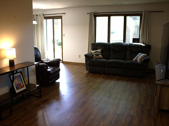 4th image of 1112 49th St Unit 2