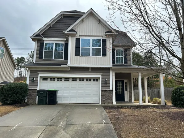 313 Sweet Violet Dr, Holly Springs, NC 27540