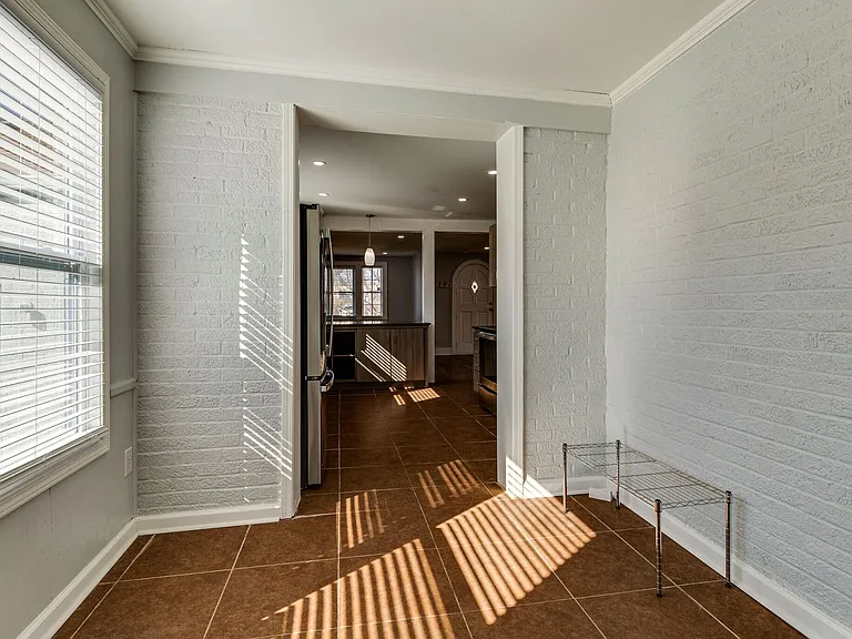 819 E Meade Ave — Photo 33