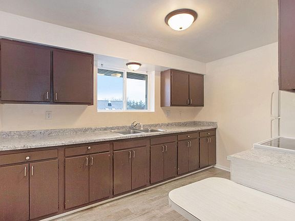2nd image of 2416 Texel Dr APT 8