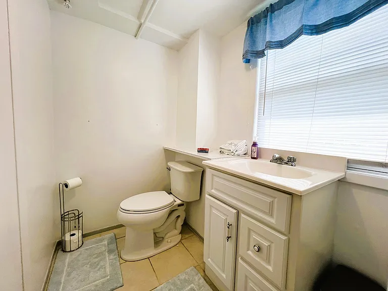 370 Macarthur Ave — Photo 21