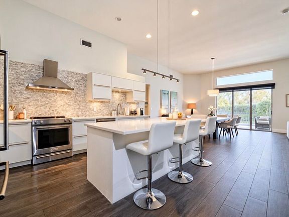 3rd image of 10659 SAINT THOMAS Drive