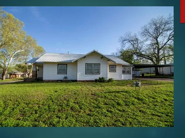 803 N Elm St, Waurika, OK 73573
