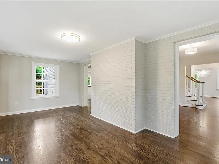 7825 Oldchester Rd — Photo 30